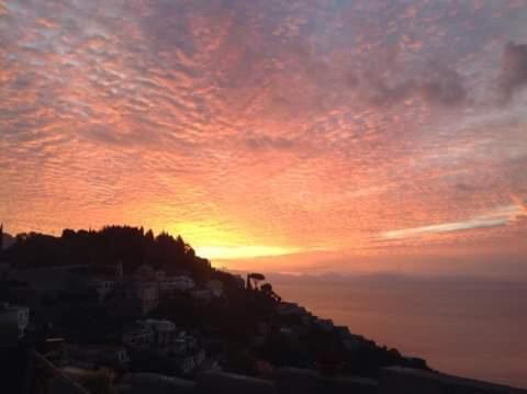 Casa Enzo Con Vista Mare Amalfi Exterior foto
